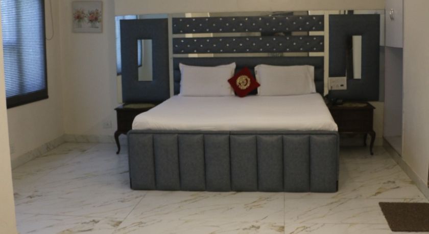 Hotel Swisston Palace in Delhi