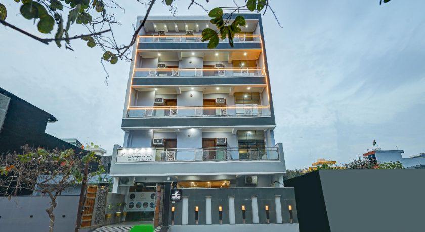 Hotel La Corporate Suite in Noida