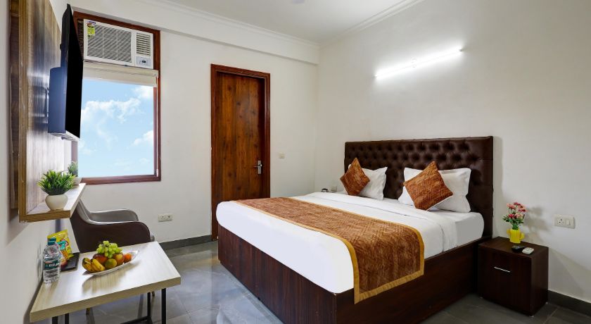 Hotel La Corporate Suite in Noida