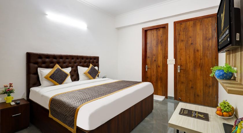 Hotel La Corporate Suite in Noida