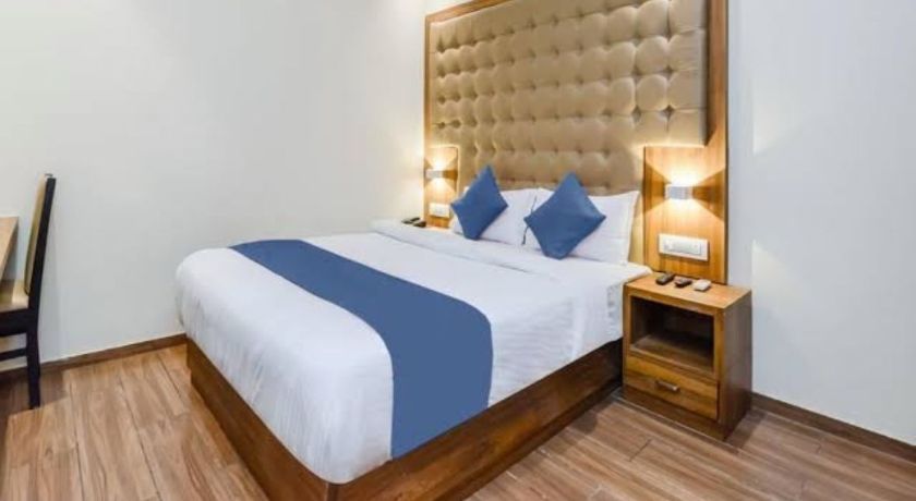 Hotel Cozy Inn in Mumbai