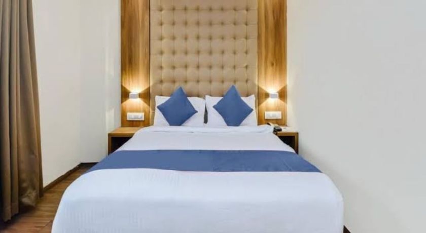 Hotel Cozy Inn in Mumbai