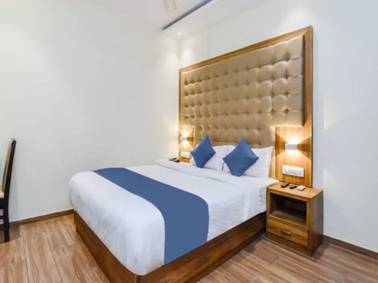 Hotel Cozy Inn in Mumbai