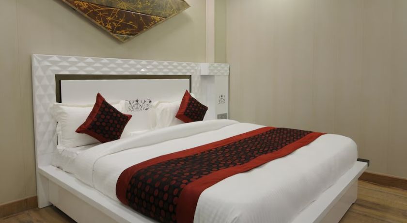 Hotel Flyover Inn in Delhi