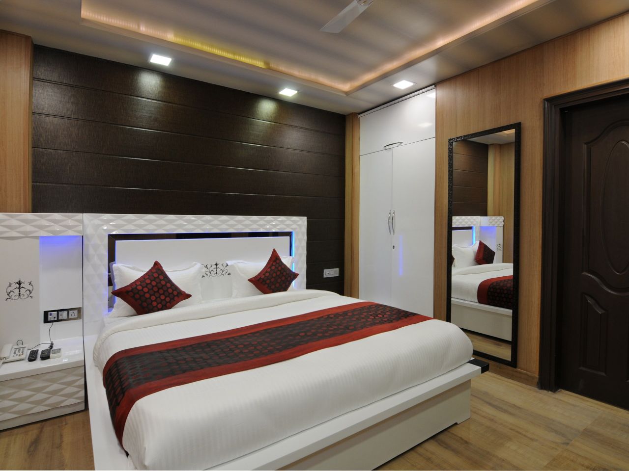 Hotel Flyover Inn in Delhi