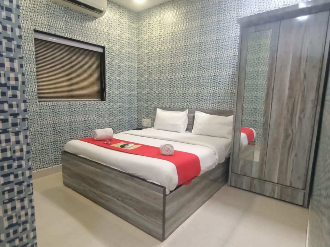 Hotel Radiant in Mumbai