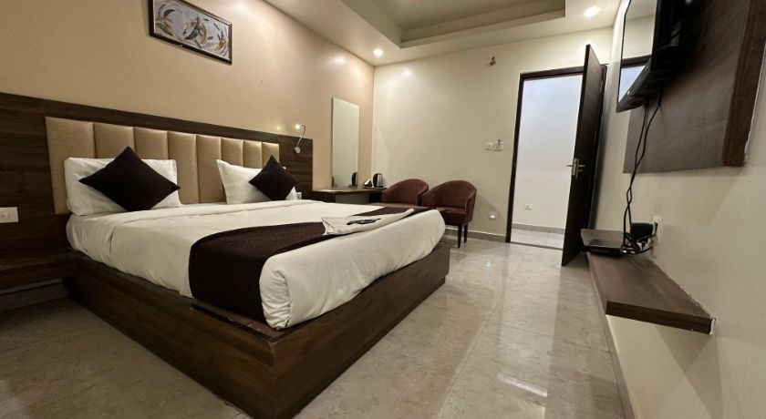 Hotel Oracle Inn in Lucknow