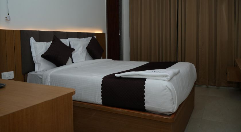 Innzoy Hotels - DLF Road in Hyderabad