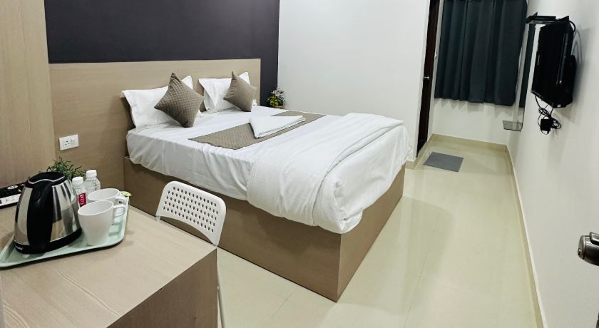 Innzoy Hotels - Khajaguda in Hyderabad