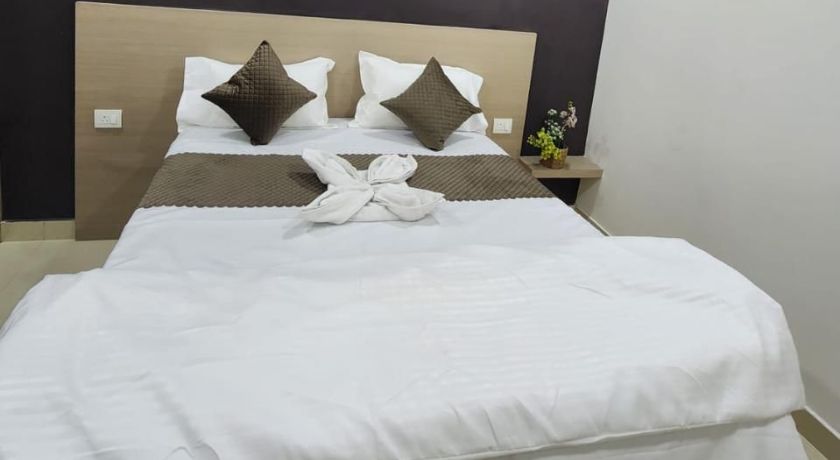 Innzoy Hotels - Khajaguda in Hyderabad