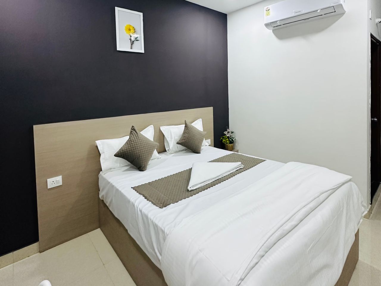 Innzoy Hotels - Khajaguda in Hyderabad