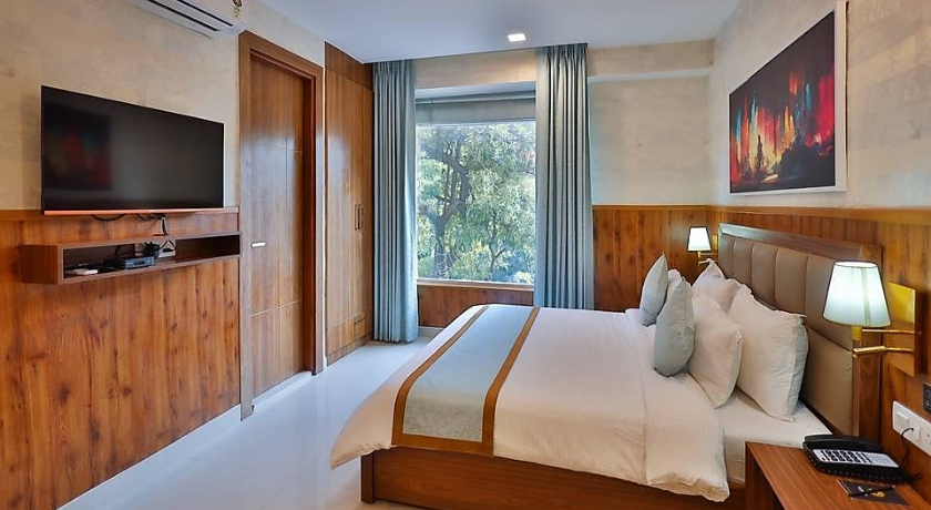 Clay Inn Hotel in Gurgaon