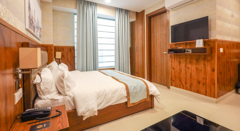 Clay Inn Hotel in Gurgaon