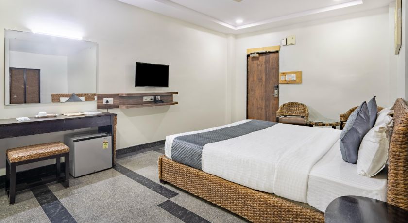 Hotel Lokis Forest Inn in Hyderabad