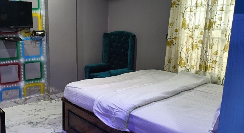 Hotel Sunjukti in Nagaon