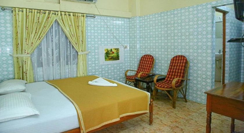 Hotel Lake Palace in Kottayam