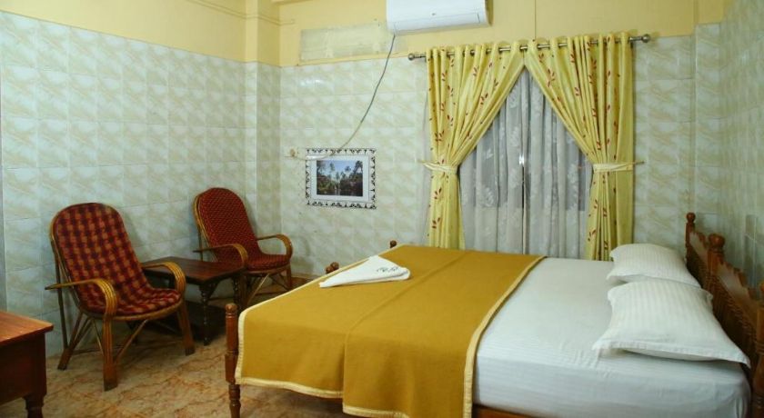 Hotel Lake Palace in Kottayam