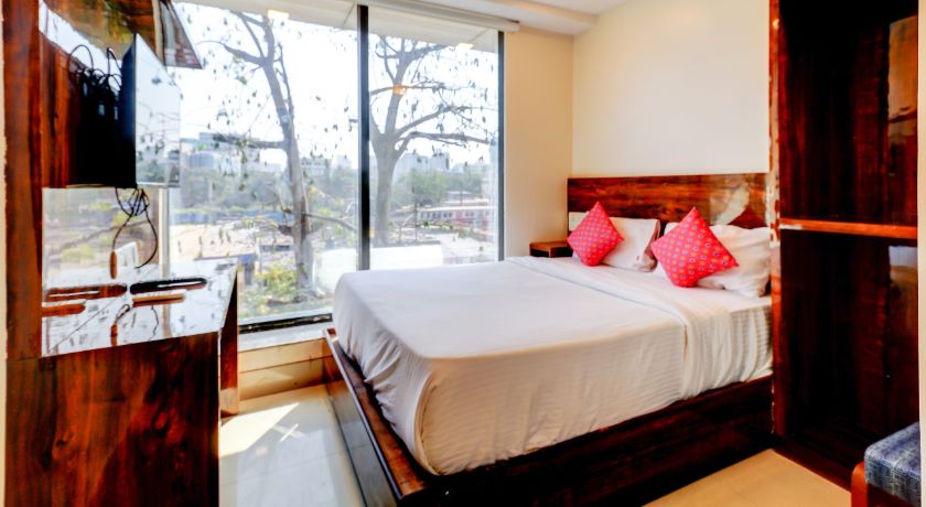 Hotel Summer Inn in Mumbai