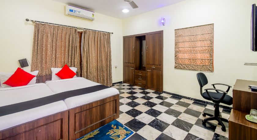 Captains Inn in Kolkata