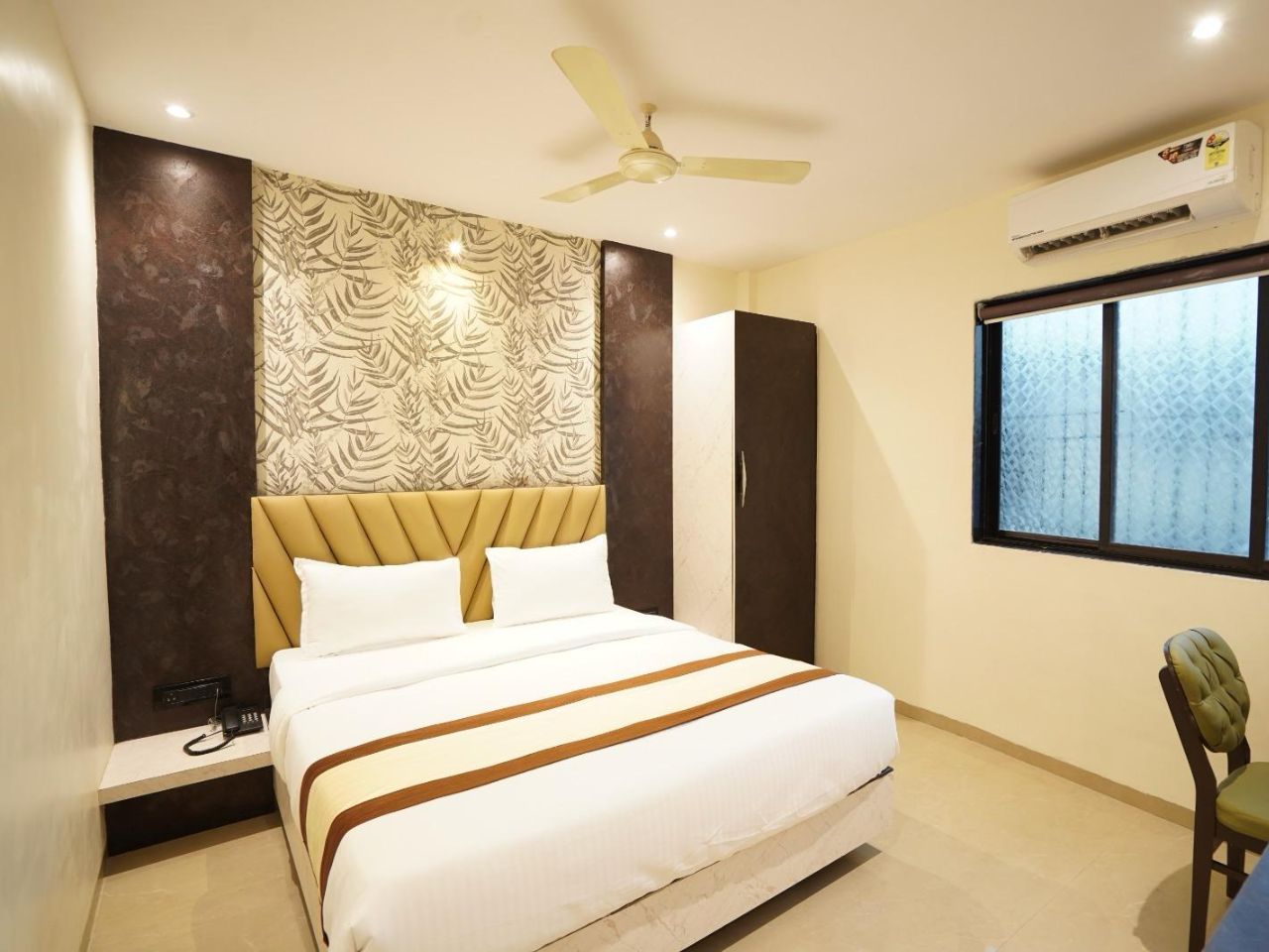 Hotel Well Back in Mumbai