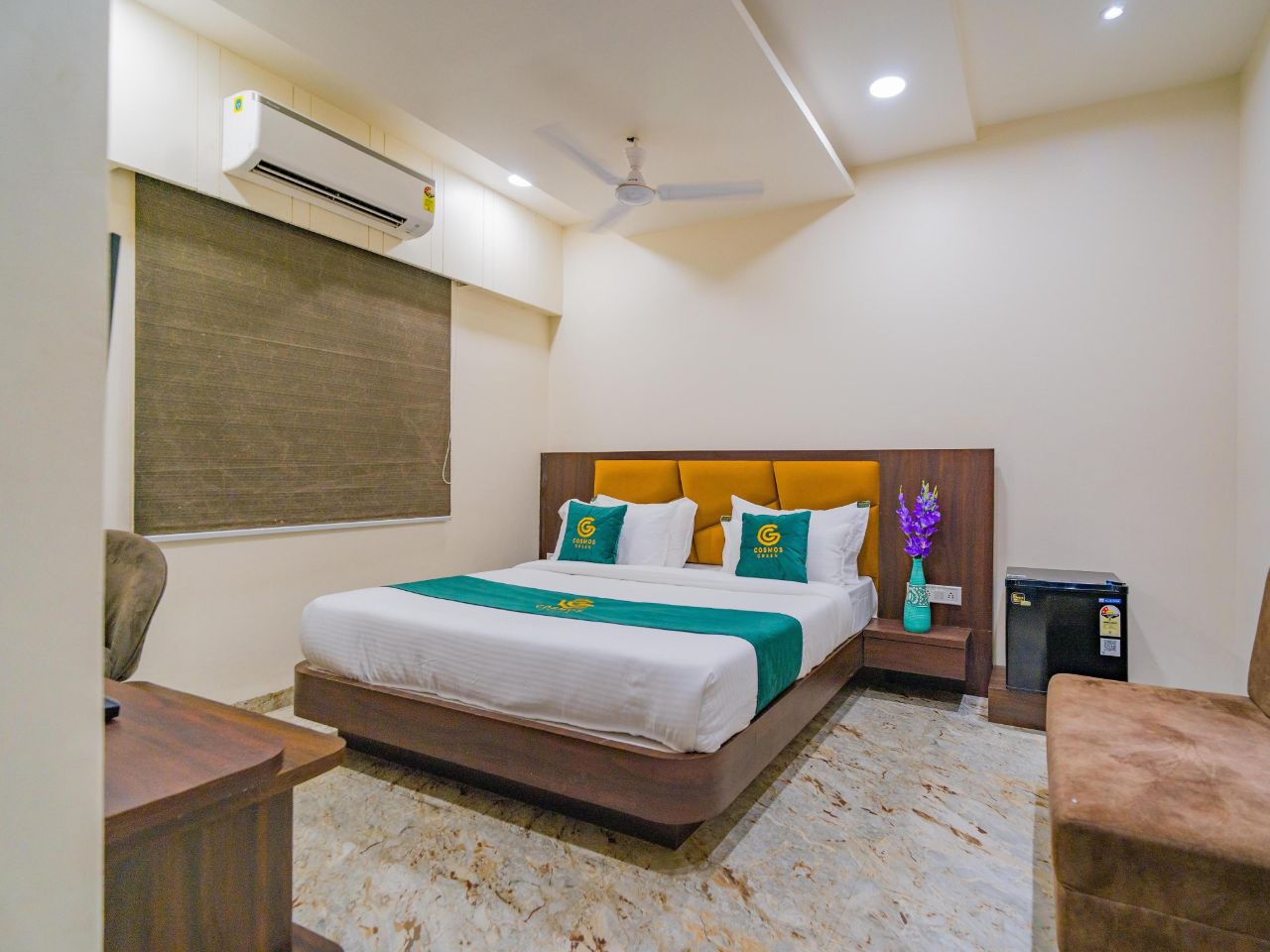 Hotel Kanha Shree by Cosmos Green in Indore