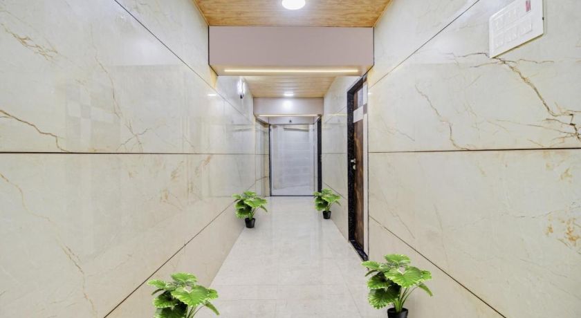 Super Hotel O Ambedkar Chowk Ulhasnagar in Thane