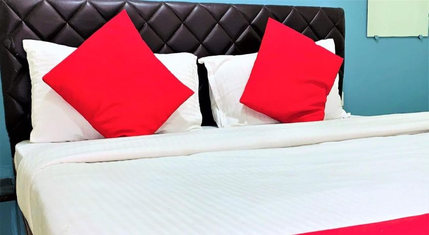 Hotel Everest Inn in Navi Mumbai