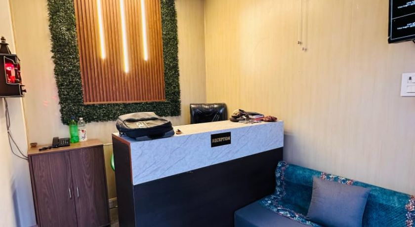 Hotel Airport Suites in Lucknow