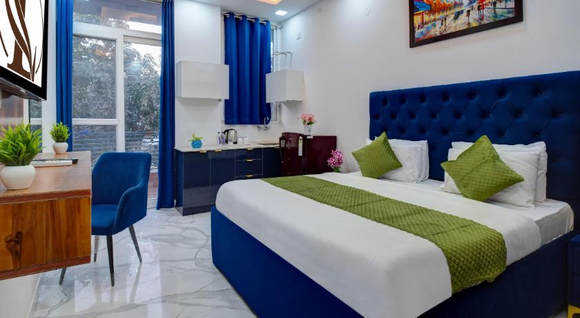 Limewood Stay Sector 29 in Gurgaon