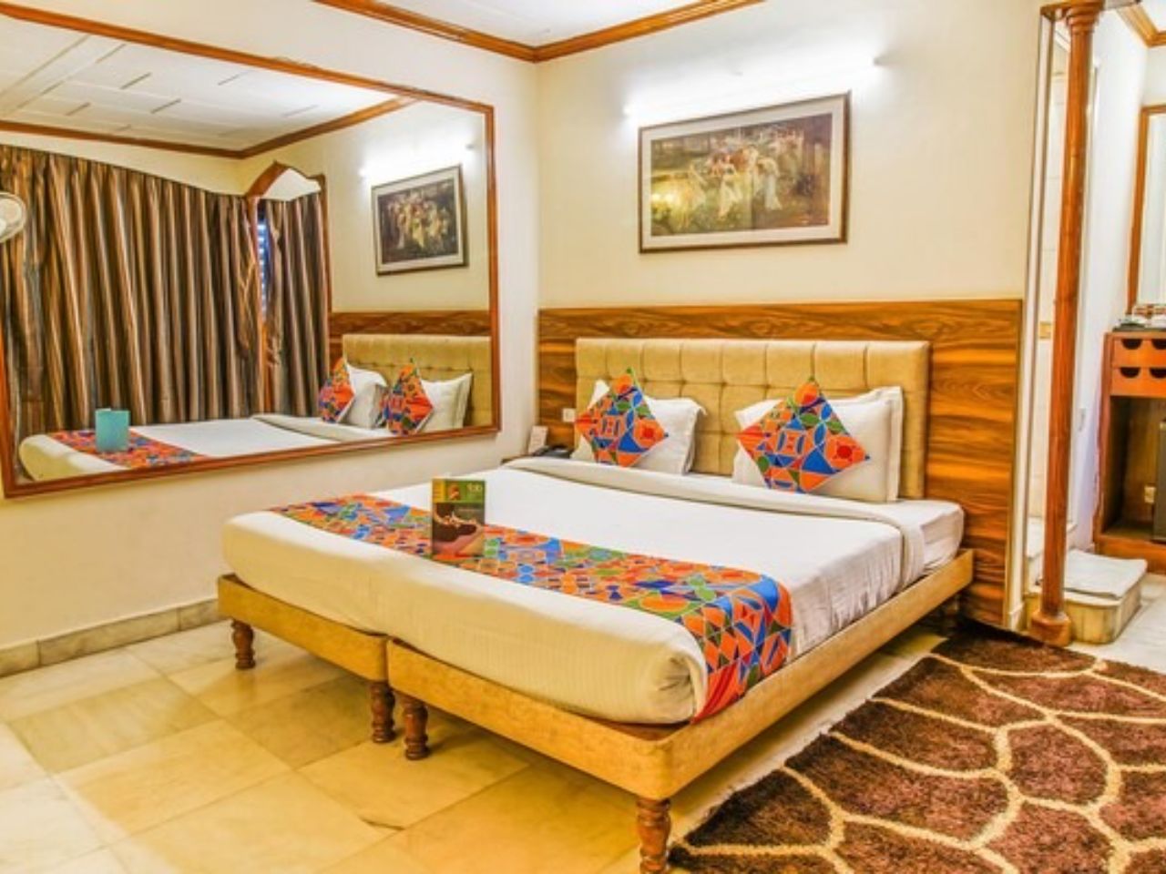 Hotel The Daffodils in Delhi