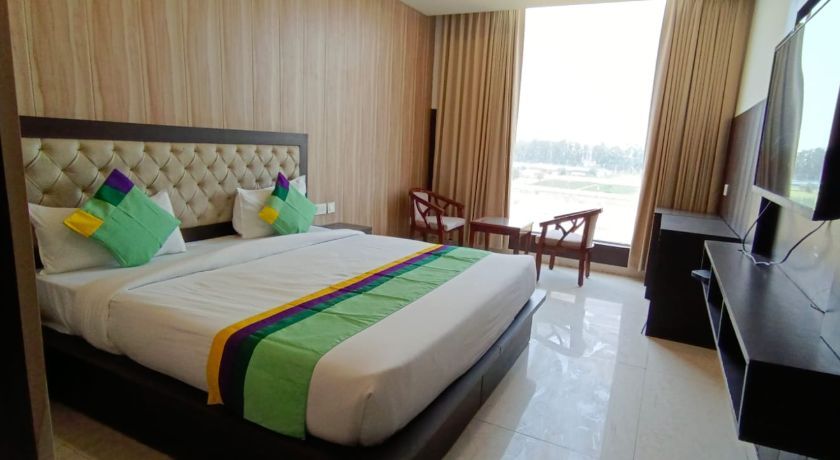 Sky View Hotel in Zirakpur