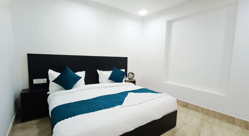 Hotel Corner View in Delhi