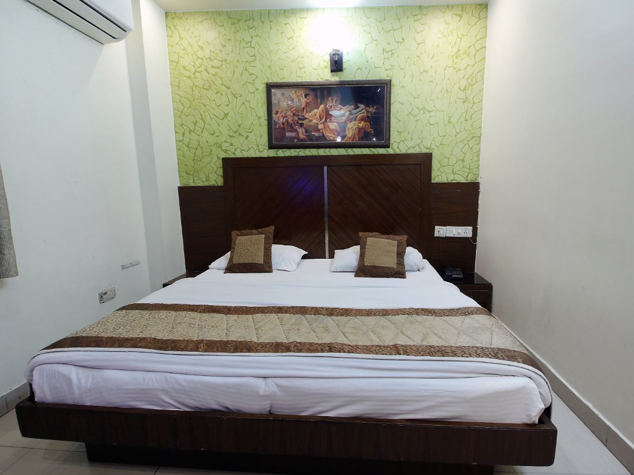 Hotel Star View in Delhi