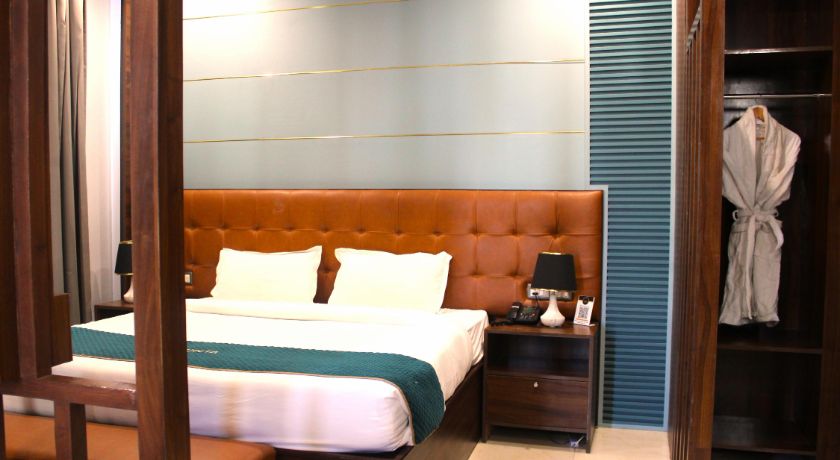 Hotel Helios in Zirakpur