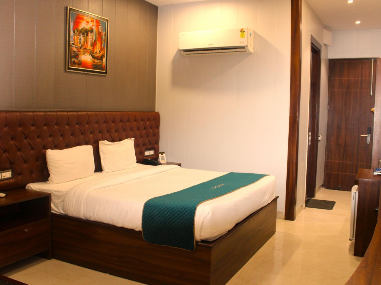 Hotel Helios in Zirakpur