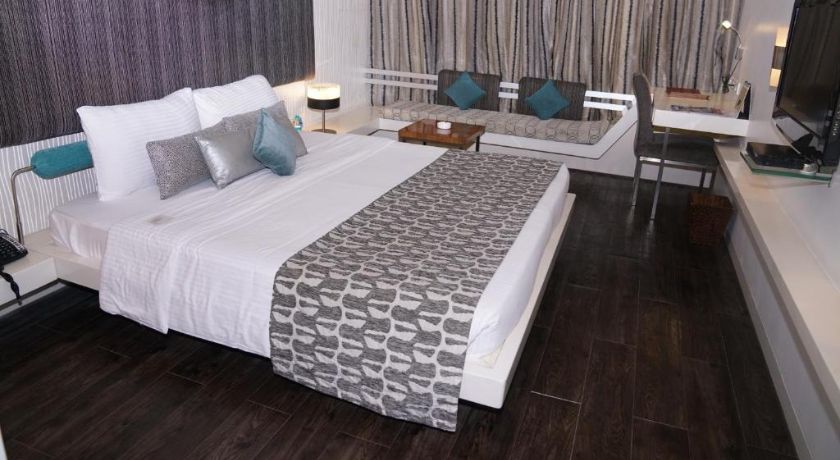 Hotel Kohinoor Continental in Mumbai