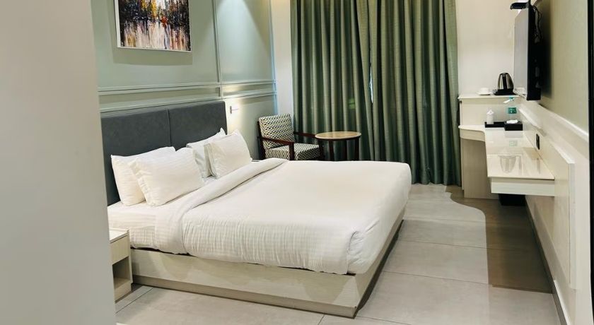 Five Elements Hotels Goldleaf in Haldwani