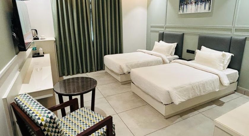 Five Elements Hotels Goldleaf in Haldwani