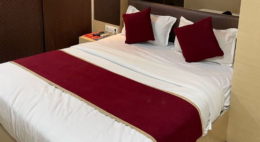 Lucky Galaxy in Mumbai