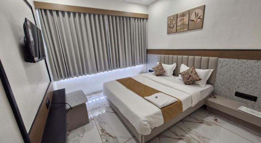 Hotel Rose Gold in Ahmedabad