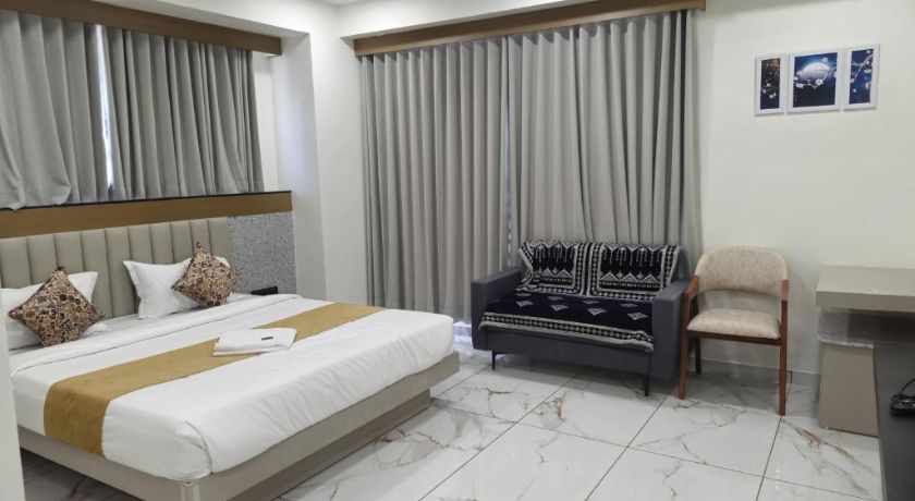 Hotel Rose Gold in Ahmedabad