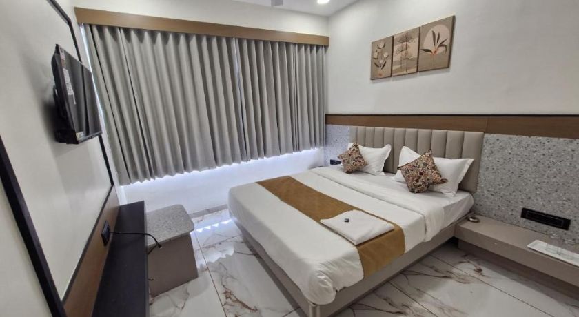 Hotel Rose Gold in Ahmedabad