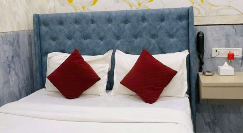 Hotel New York by Stayzy Rooms in Mumbai