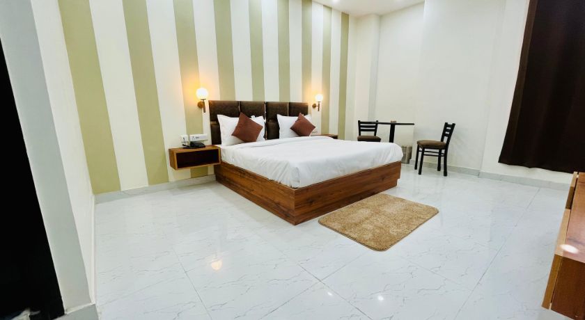 Hotel Green Plaza in Sonipat