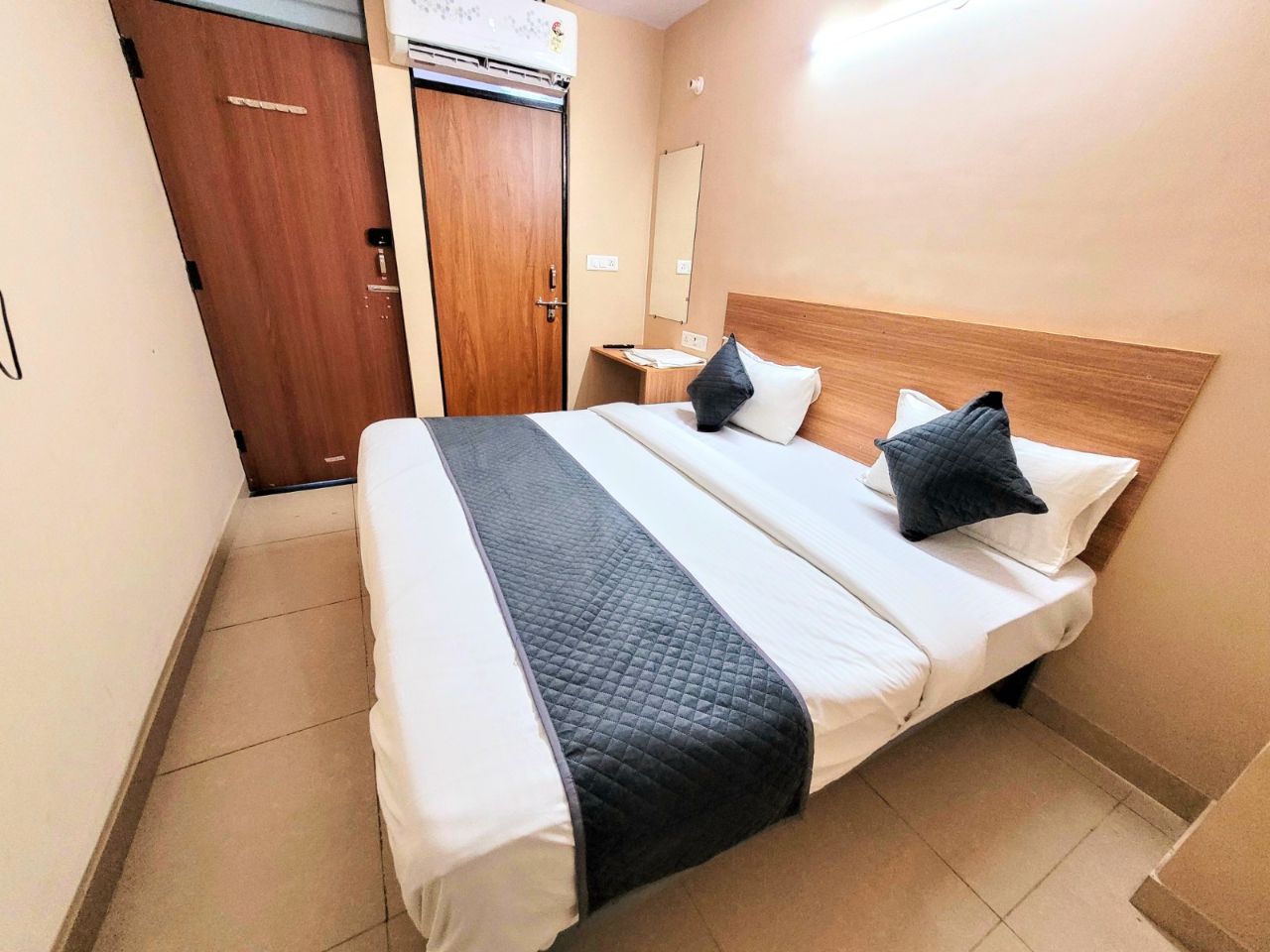 Hotel Shine in Jaipur