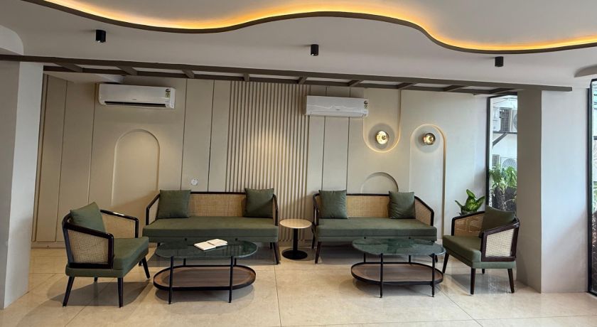 Saltstayz Premier - Sector 50 and Golf Course Ext Road in Gurgaon