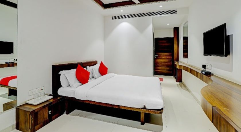 Hotel Rishta and Jahaan in Surat