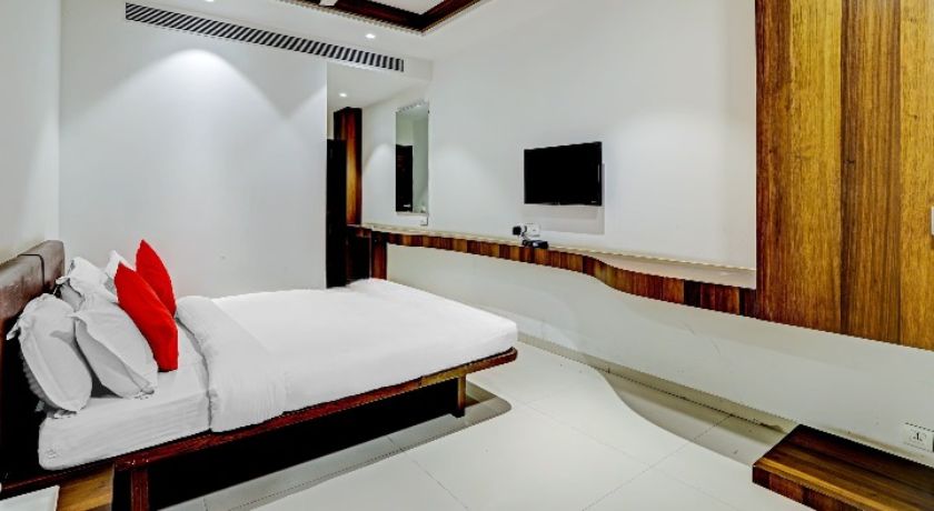 Hotel Rishta and Jahaan in Surat