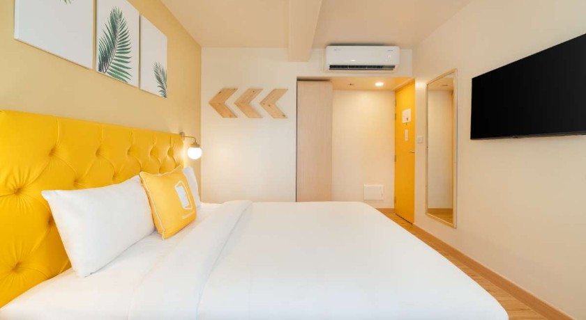 Bloom Hotel - BKC Kalina in Mumbai