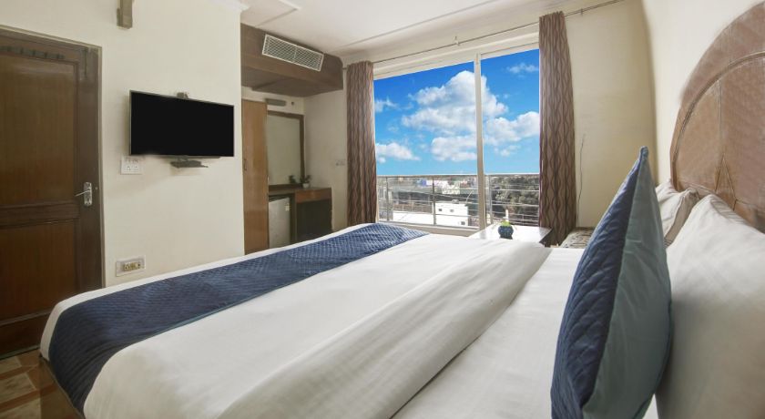 Hotel Dream House in Noida